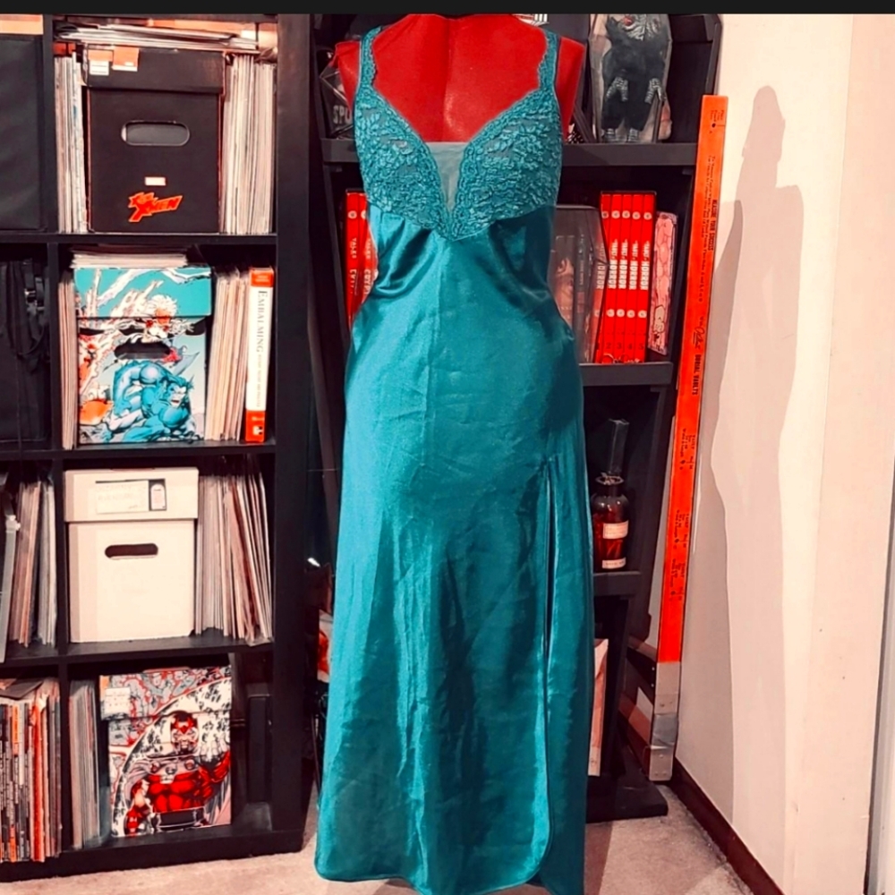 Vtg. Victoria's Secret Romantic Teal Nightgown